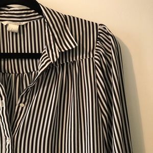 H&M BLACK AND WHITE STRIPE BLOUSE